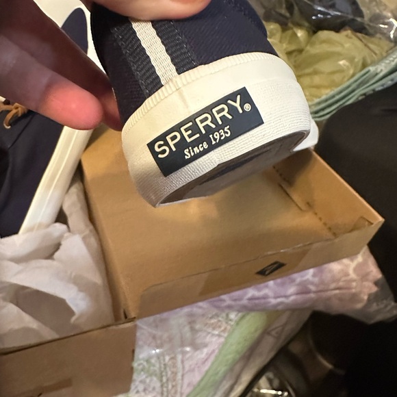 Sperry Women’s Top Sider with Tan Laces - Picture 4 of 6